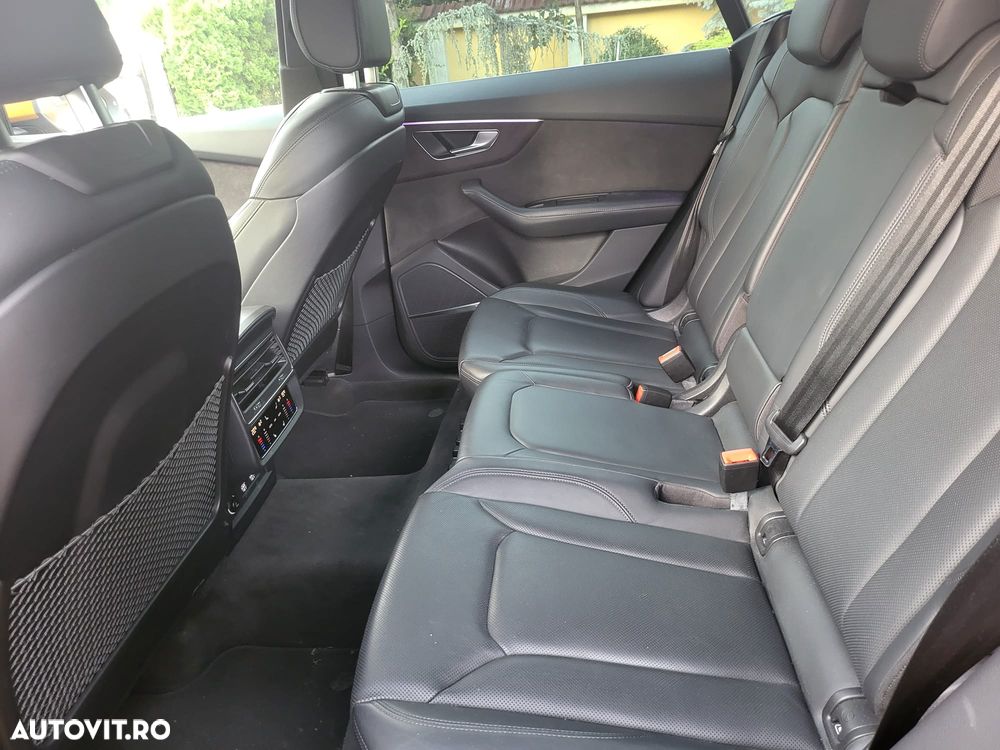 Audi Q8 - 7
