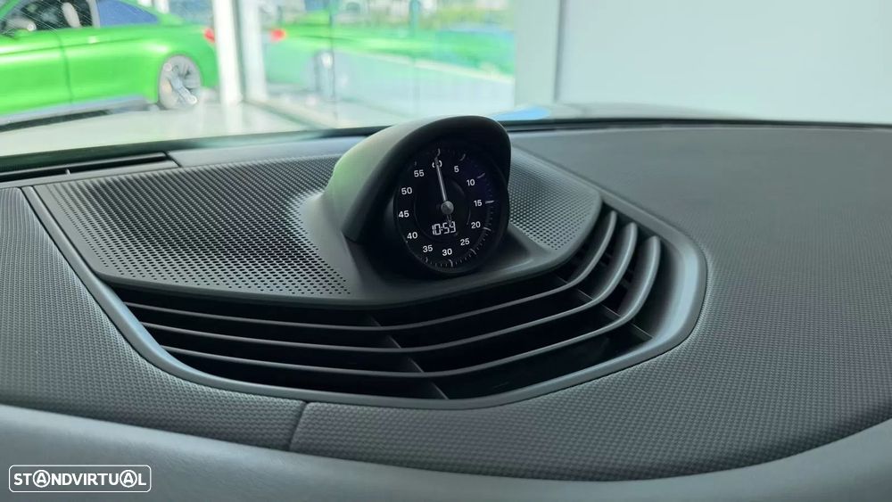 Porsche Taycan Sport Turismo Standard - 23