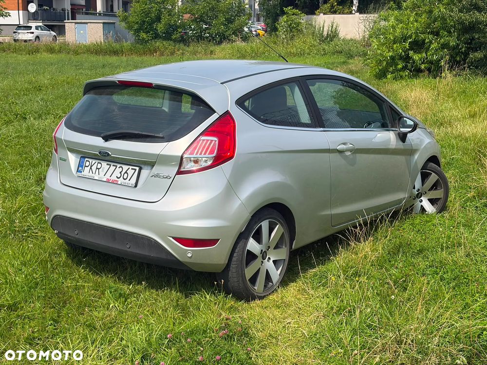 Ford Fiesta - 4