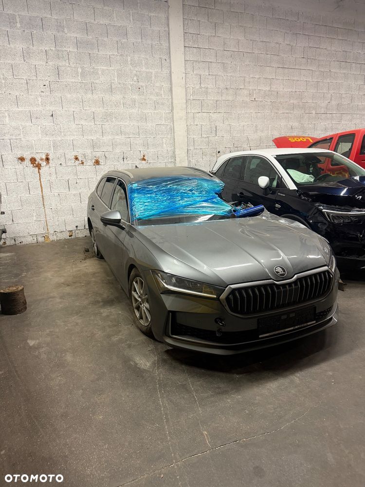 Skoda Superb 1.5 TSI mHEV DSG Essence - 10
