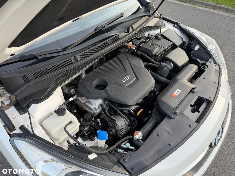 Hyundai i40 Kombi 1.6 Trend - 32