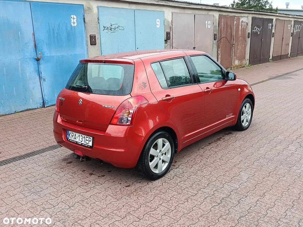 Suzuki Swift 1.3 Club - 6