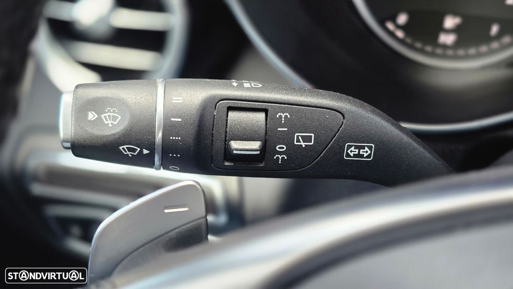 Mercedes-Benz GLC 250 d 4Matic 9G-TRONIC AMG Line - 33