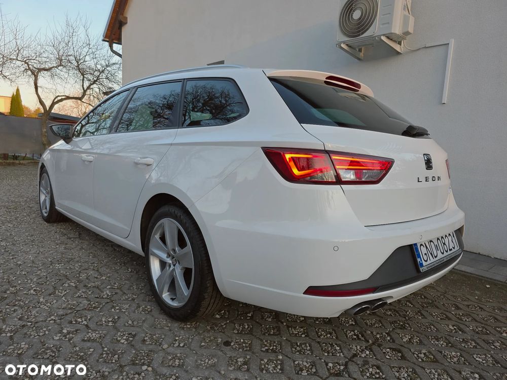 Seat Leon 2.0 TDI DPF Ecomotive DSG FR - 5