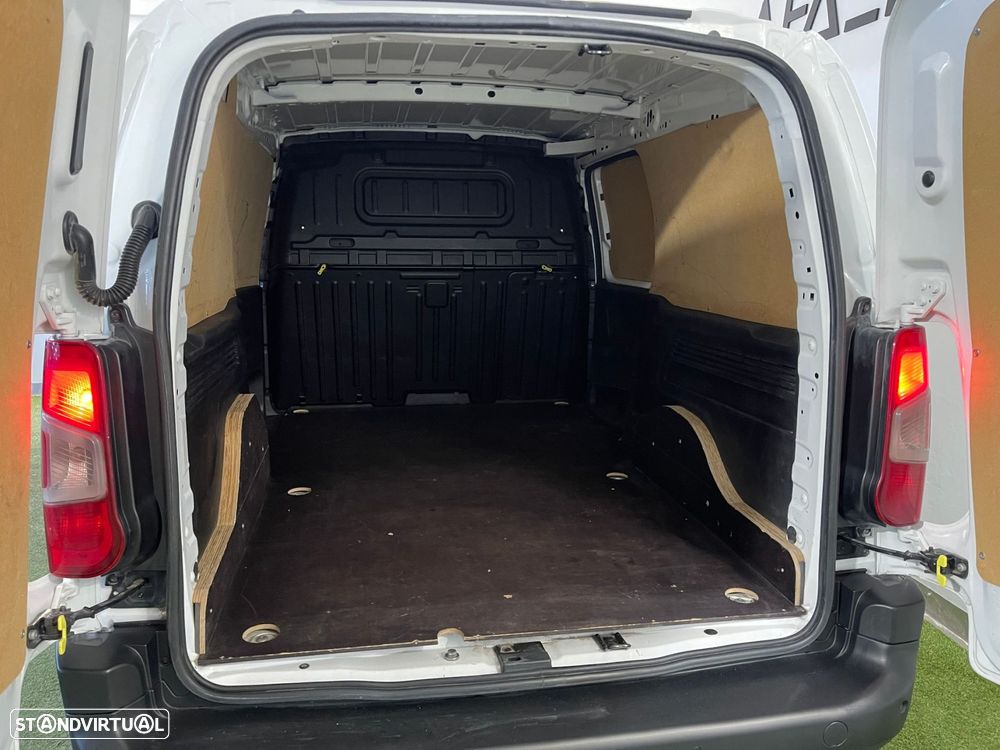 Peugeot Partner 1.5 BlueHDi Asphalt Longa - 20