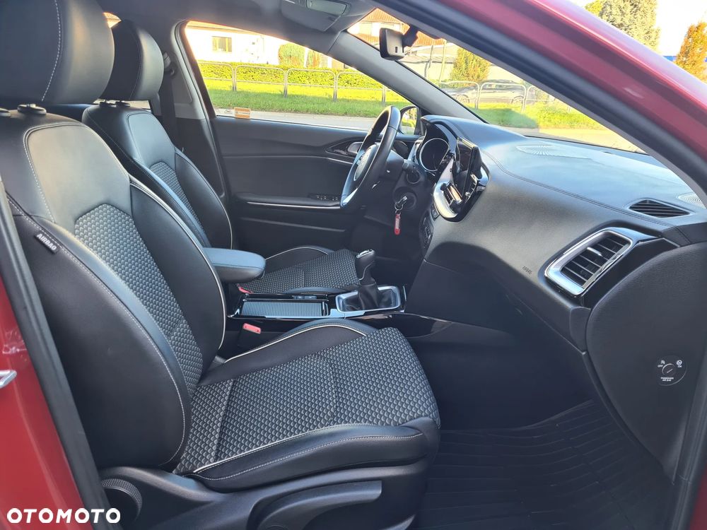 Kia XCeed 1.5 T-GDI L - 17