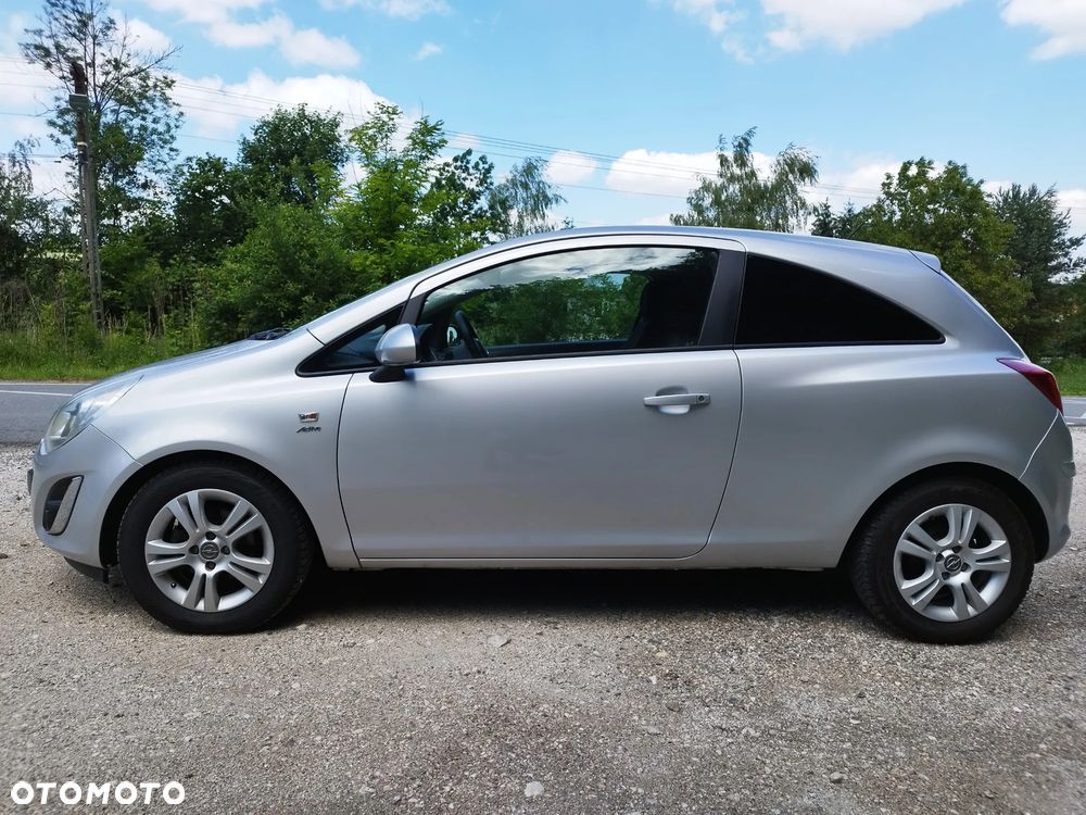 Opel Corsa - 11