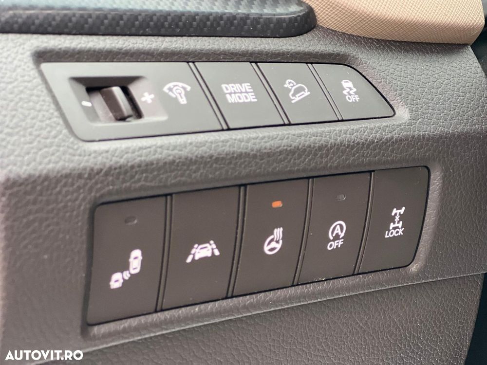 Hyundai Santa Fe 2.2 CRDi 4WD 8AT Luxury - 14