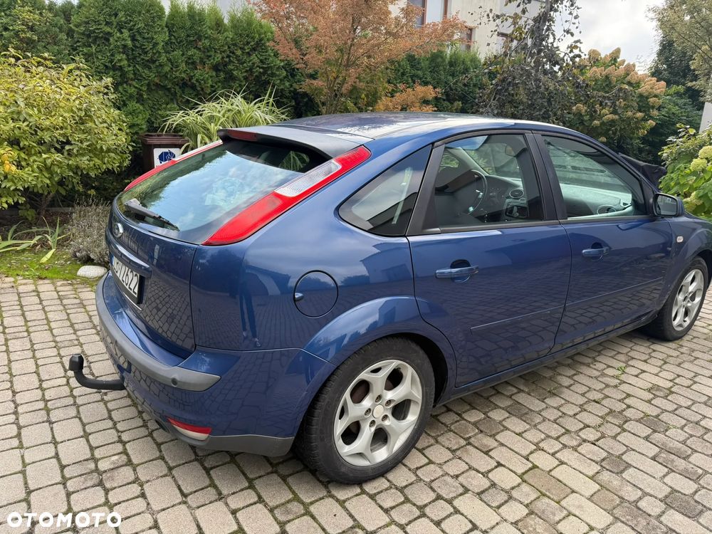 Ford Focus 1.8 FF Ghia - 5