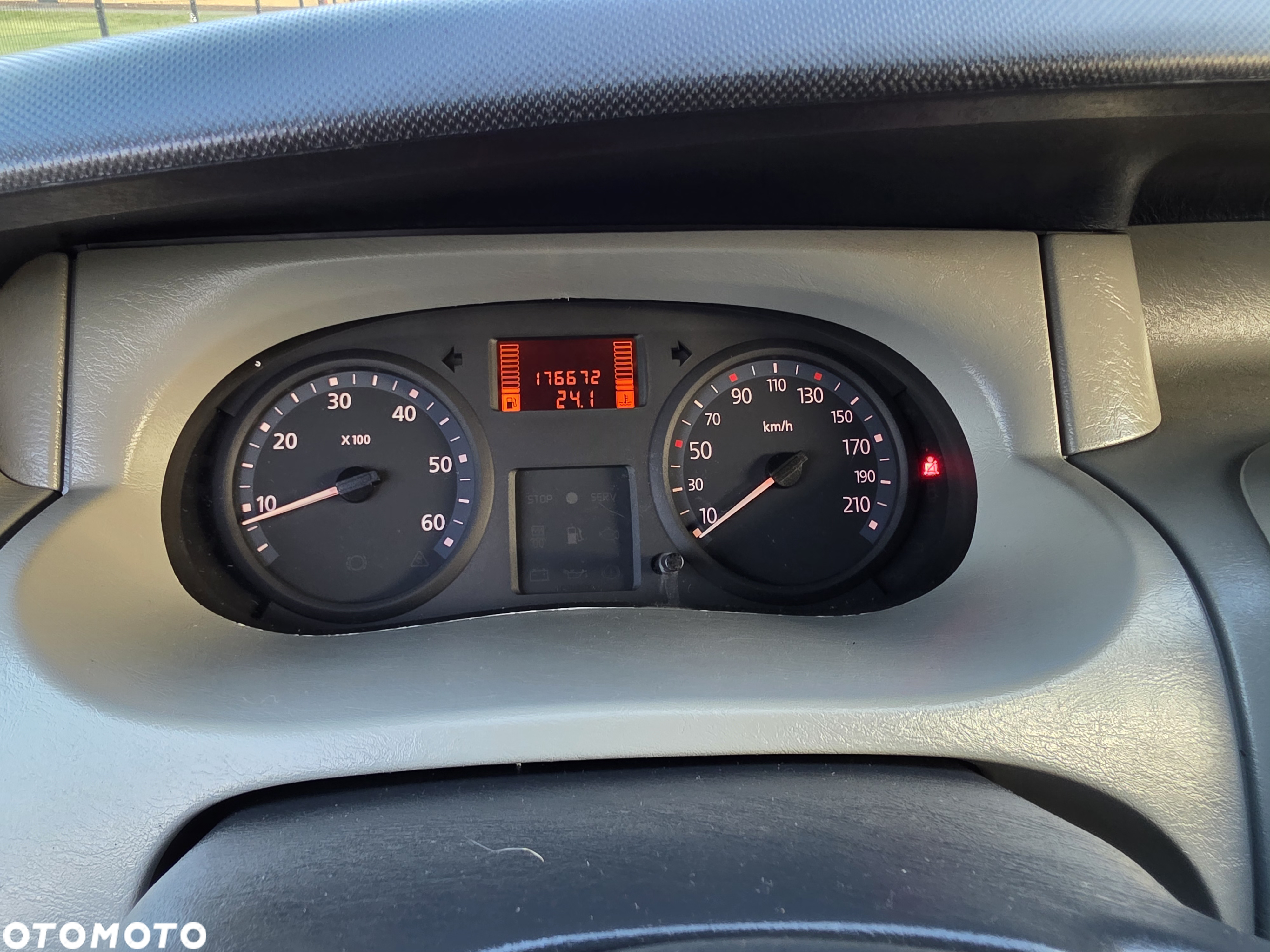 Renault Trafic 2.0 dCi 115 Combi L1H1 teilverglast - 23