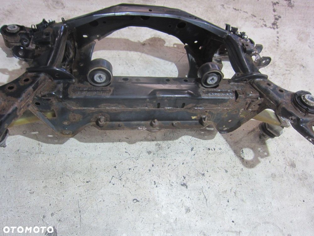 VOLVO XC90 II XC 90 2.0 T6 AWD TYLNE SANKI WÓZEK BELKA ZAWIESZENIE 31681543 - 8