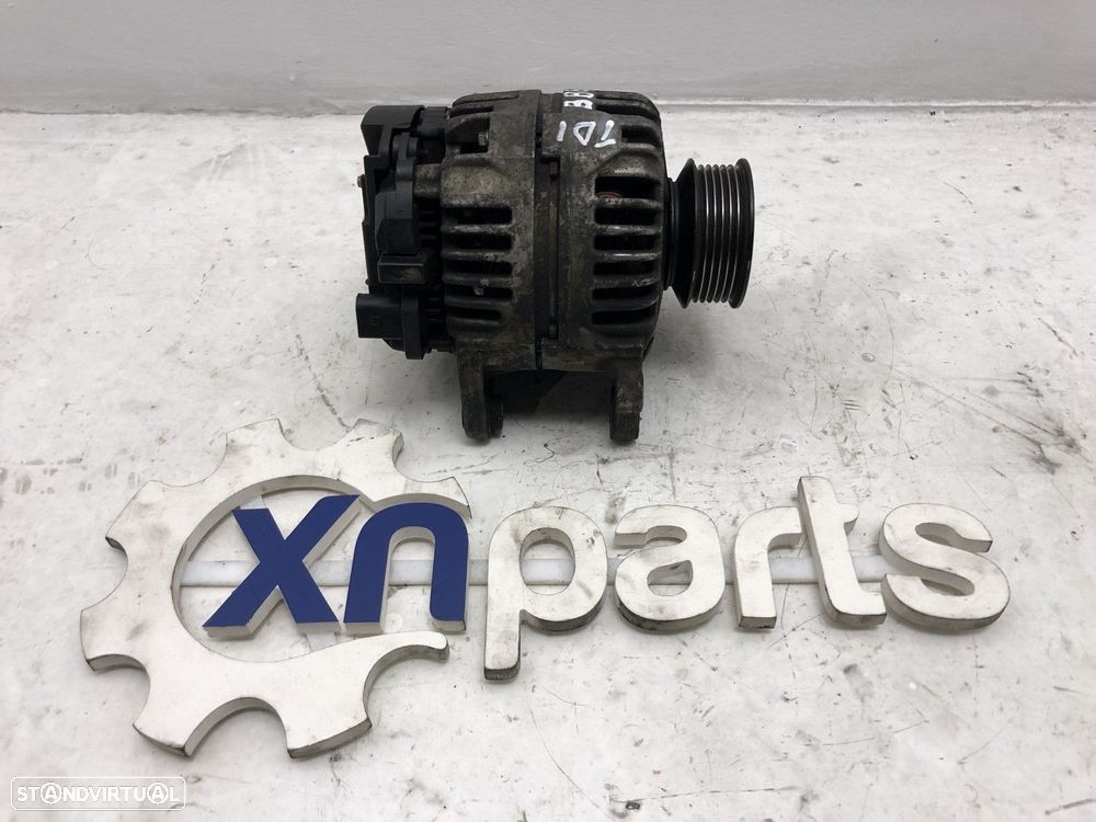 Alternador VW LT 28-46 II 2.5 TDI | 05.99 - 07.06 Usado REF. 074 903 025 K MOTOR... - 1