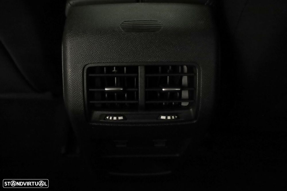 Peugeot 408 1.6 Hybrid Allure e-EAT8 - 21