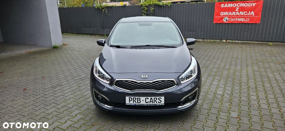 Kia Ceed 1.4 CVVT Dream-Team Edition - 11