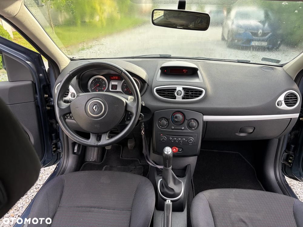Renault Clio 1.4 16V Expression - 19