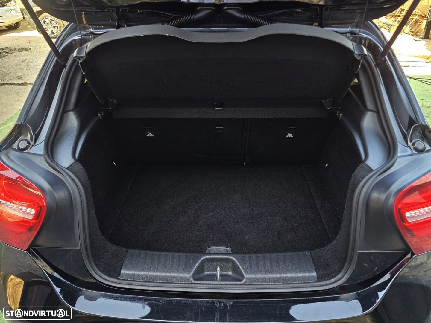 Mercedes-Benz A 180 d Urban Aut. - 20
