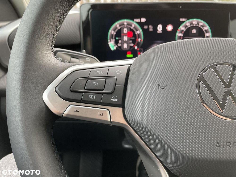 Volkswagen T-Roc - 29