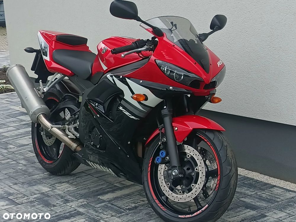 Yamaha R6 - 1