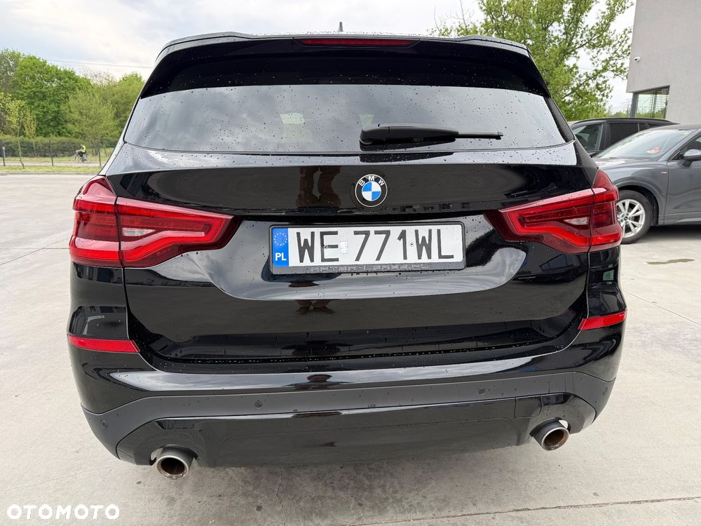 BMW X3 xDrive20i Advantage - 6