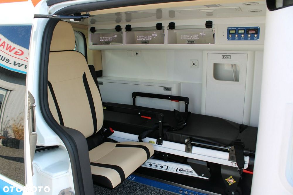 Ford Transit Connect - 27