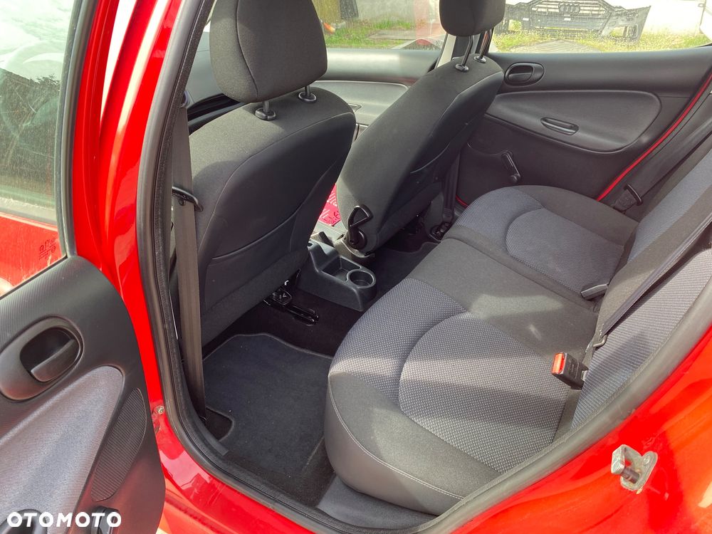 Peugeot 206 plus 60 - 24