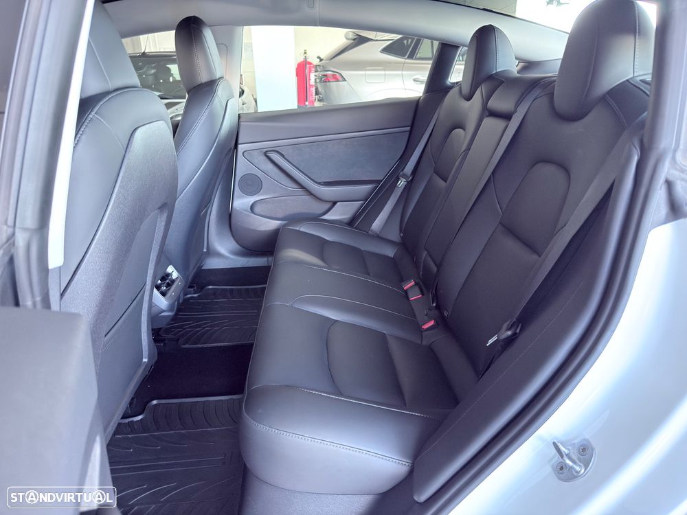 Tesla Model 3 Tração Traseira Standard - 26