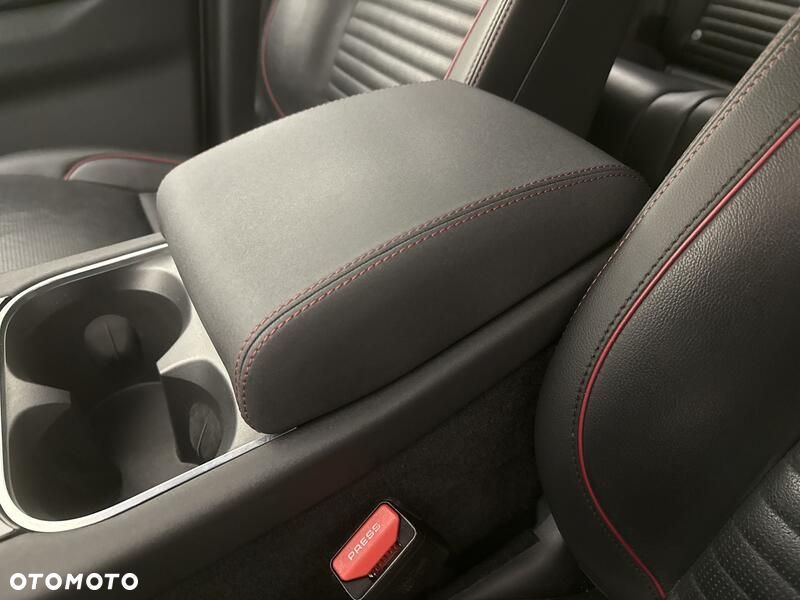 Land Rover Discovery Sport 2.0 P200 mHEV R-Dynamic S - 20