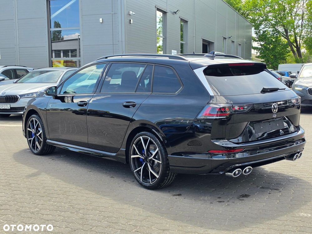 Volkswagen Golf - 11
