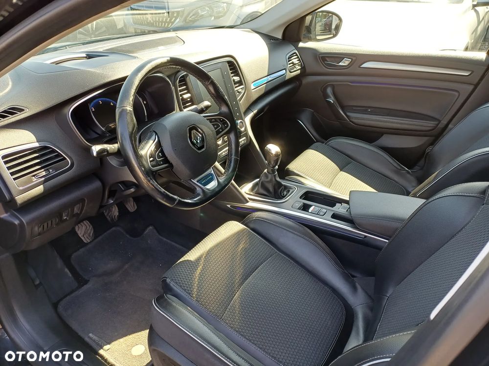 Renault Megane ENERGY dCi 130 BOSE EDITION - 15