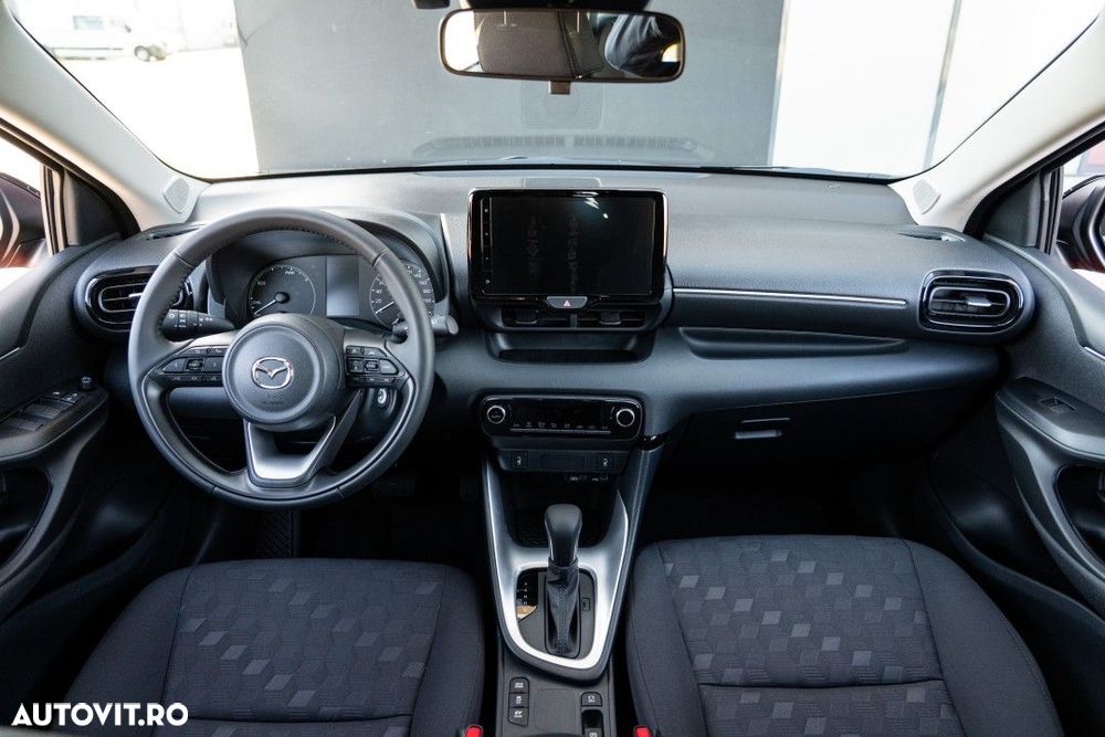 Mazda 2 - 5
