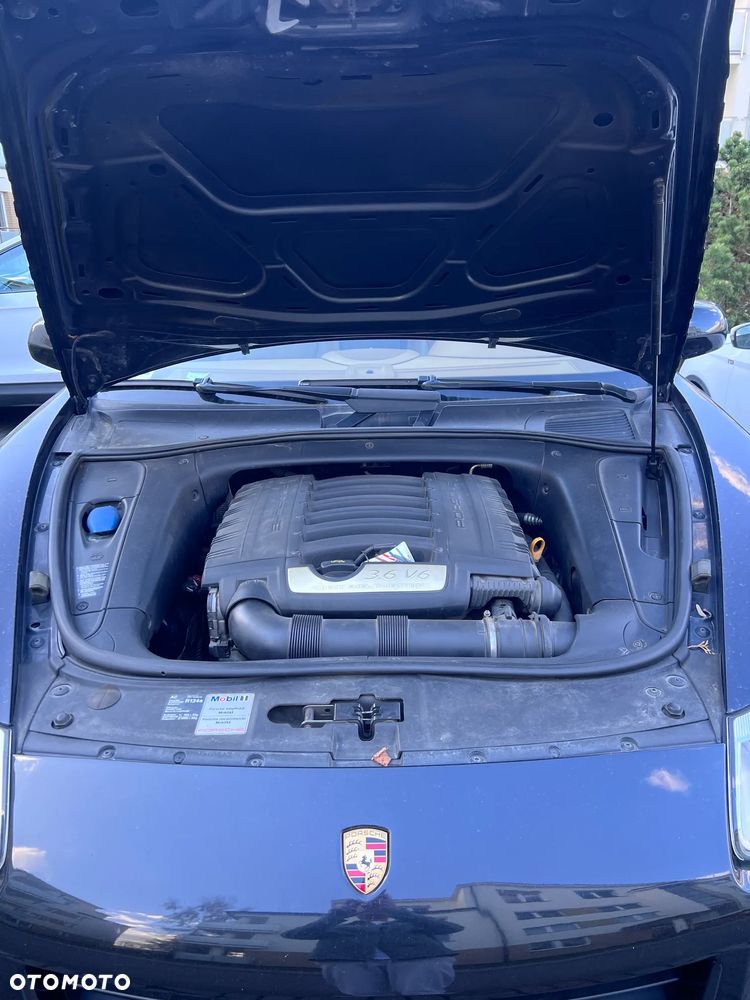 Porsche Cayenne - 5