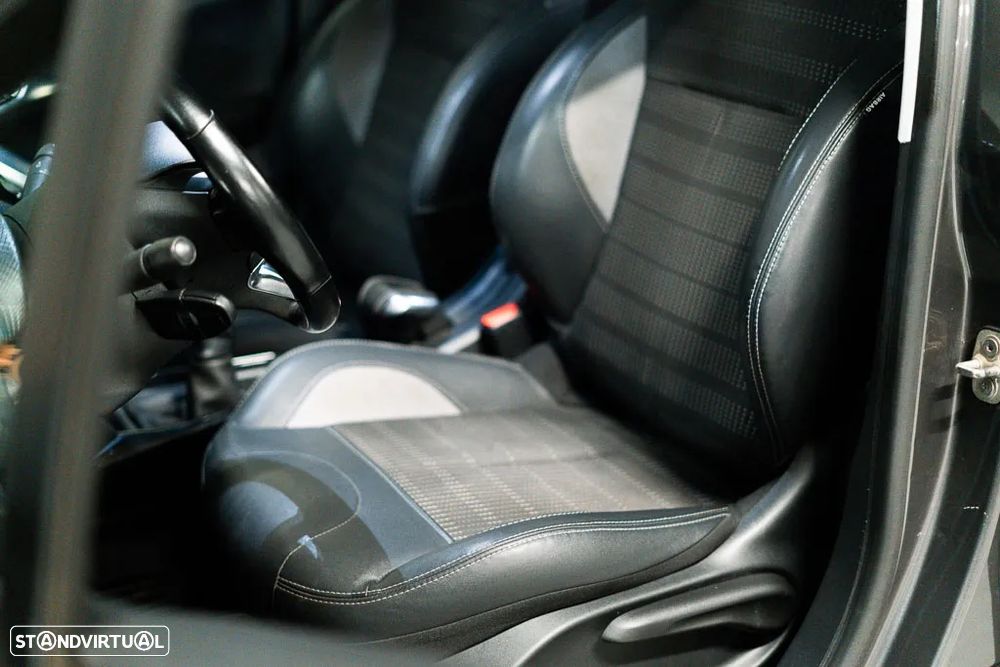 Peugeot 2008 1.2 PureTech Allure - 35