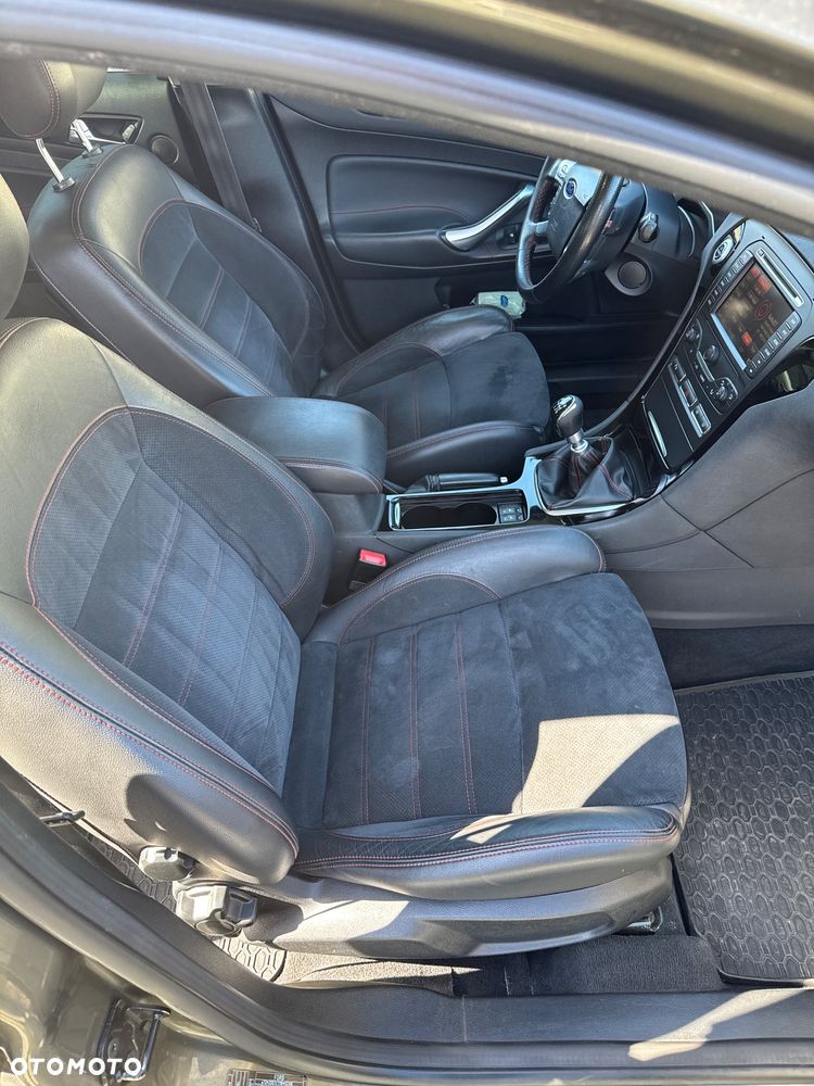 Ford Mondeo 2.0 TDCi Titanium S - 10