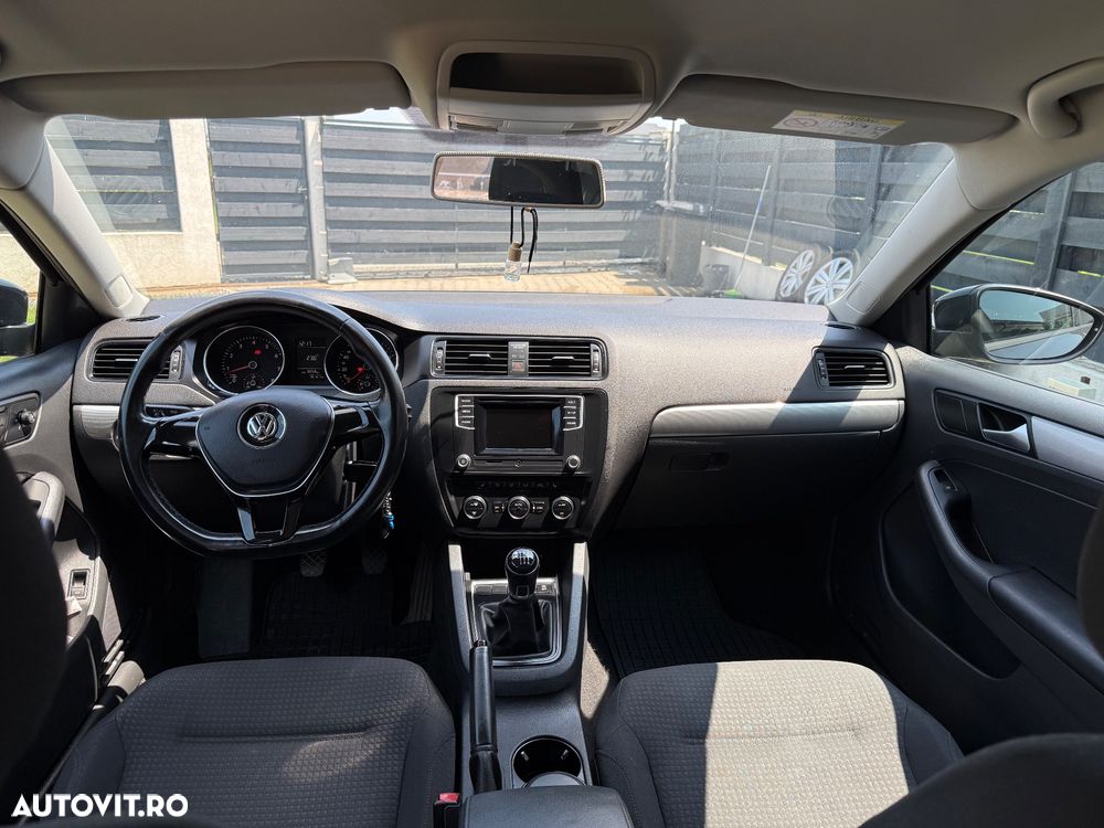 Volkswagen Jetta 1.2 TSI Comfortline - 10