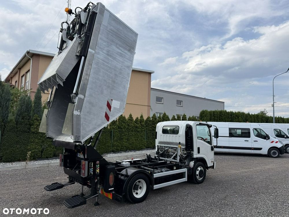 Isuzu P75 - 19