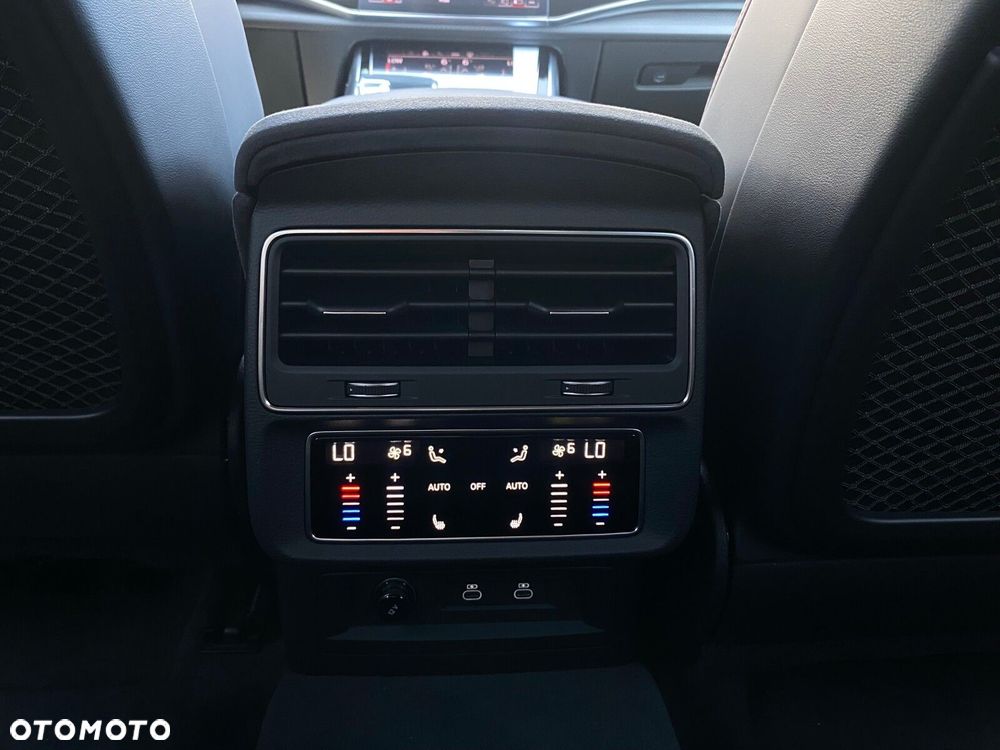 Audi RS Q8 - 22