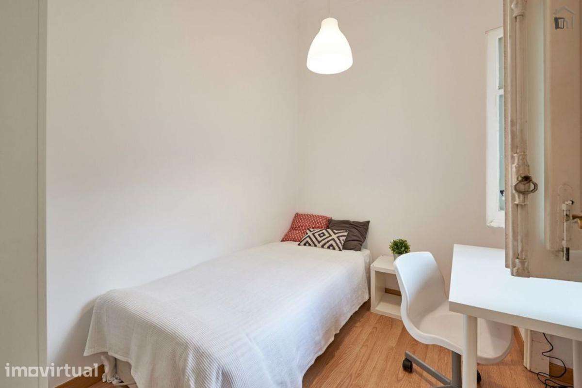 Quarto - localizado em Alameda Lisbon - Grande imagem: 5/14