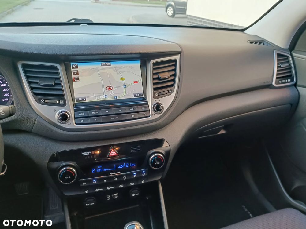 Hyundai Tucson blue 1.7 CRDi 2WD Passion Plus - 21
