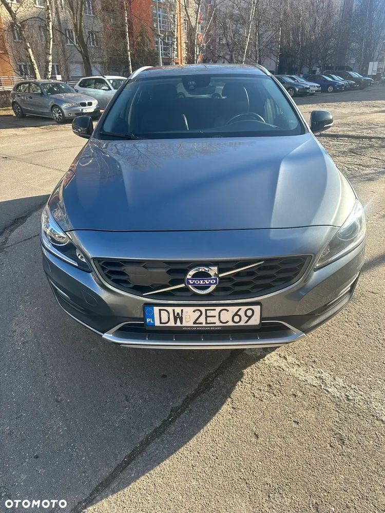 Volvo V60 Cross Country D4 AWD Momentum - 17
