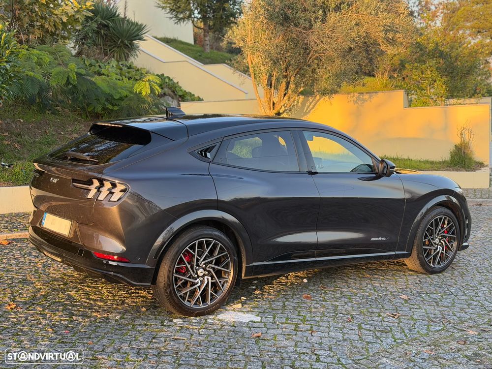 Ford Mustang Mach-E 98.7 kWh GT AWD - 32