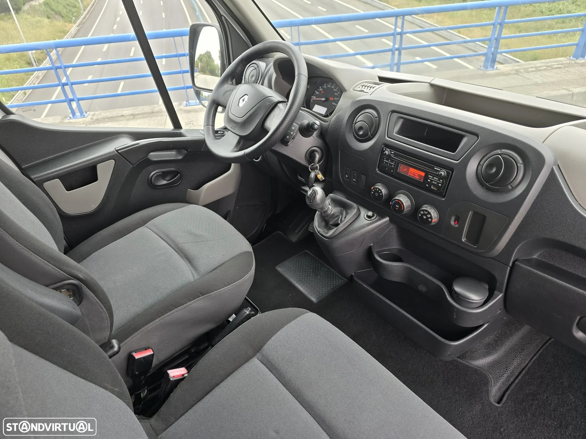 Renault Master 2.3 DCI 135 L3H3 - 23
