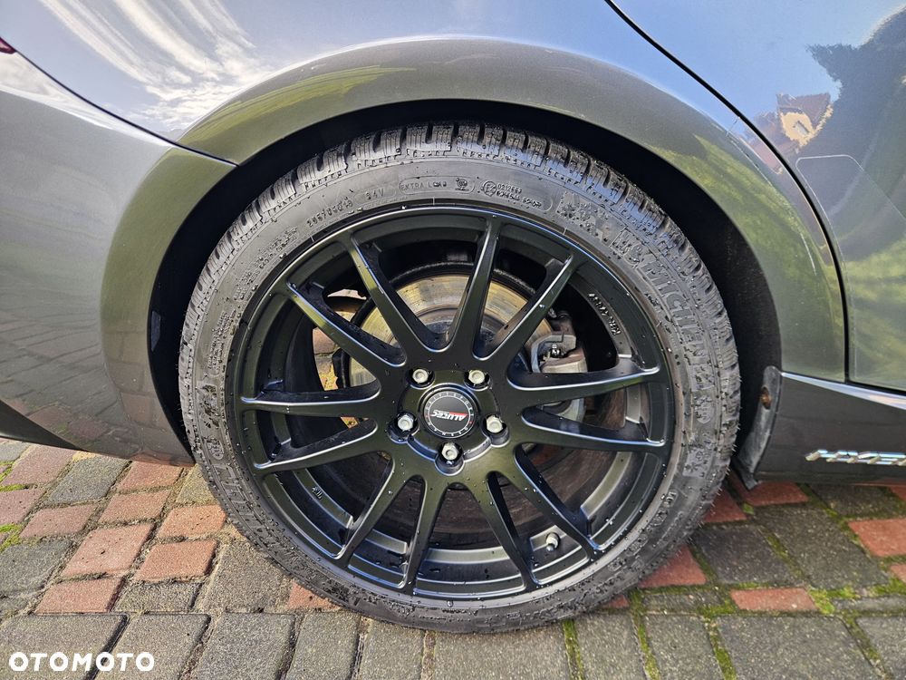 Lexus IS F Sport - 16