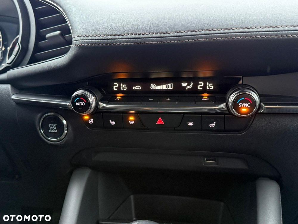 Mazda 3 e-SKYACTIV-G 122 M HYBRID DRIVE EXCLUSIVE-LINE - 28