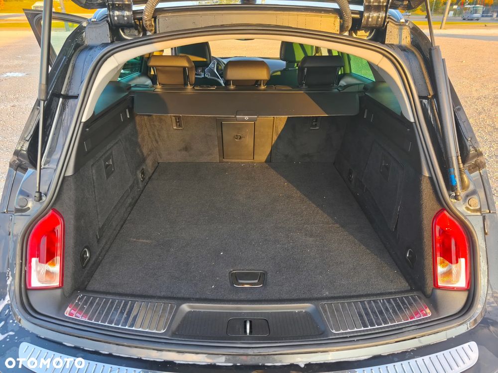 Opel Insignia 2.0 T SportsTourer 4x4 ecoFLEX Start/Stop - 10