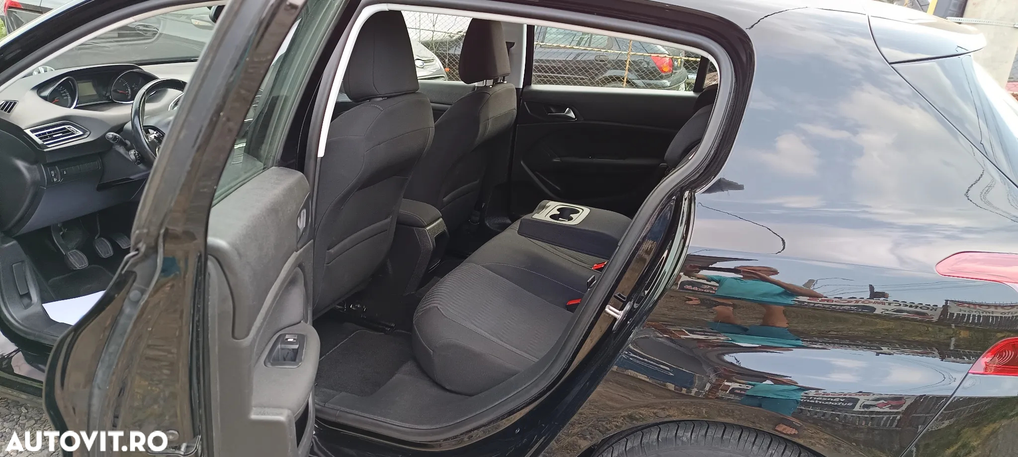 Peugeot 308 125 THP Allure - 7
