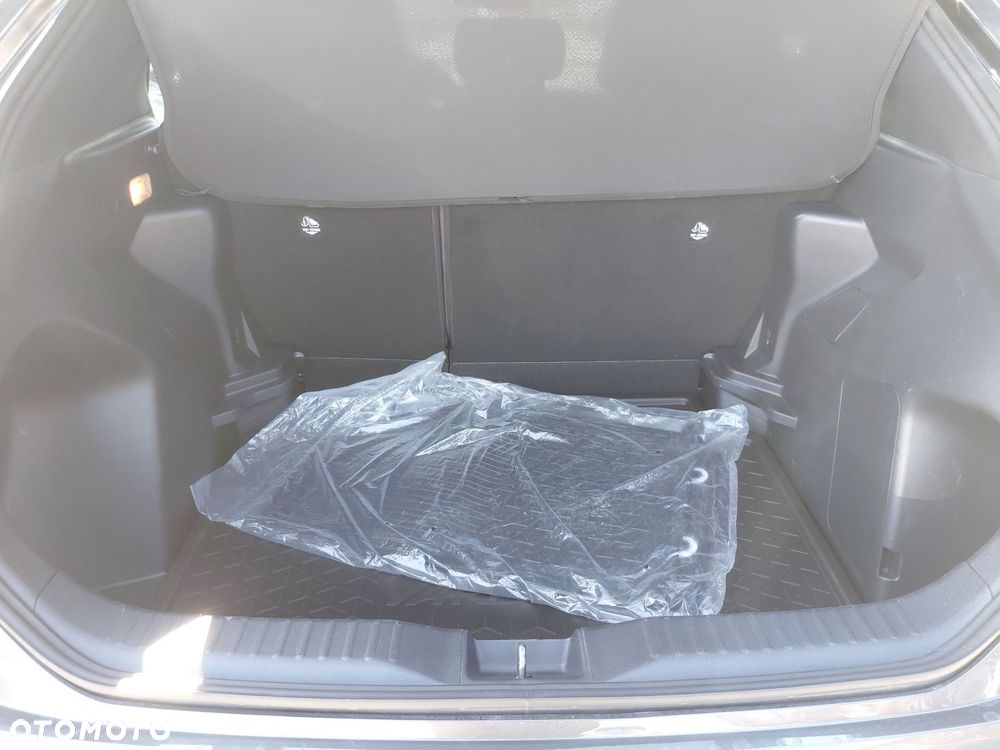 Toyota Yaris Cross - 13