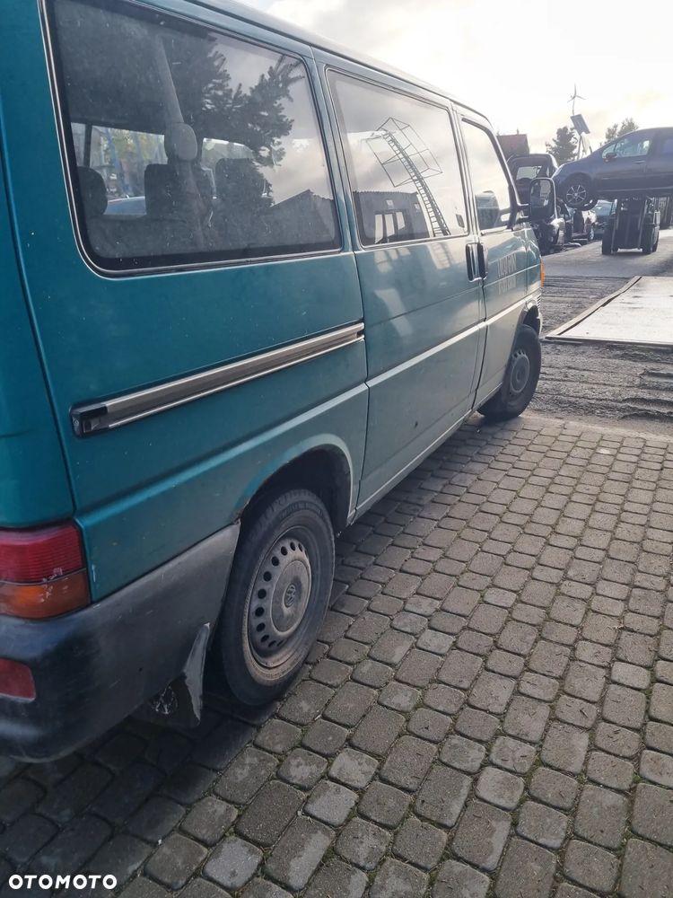 VW Transporter caravelle osobowy T4 1.9td 99r klima na części - 10
