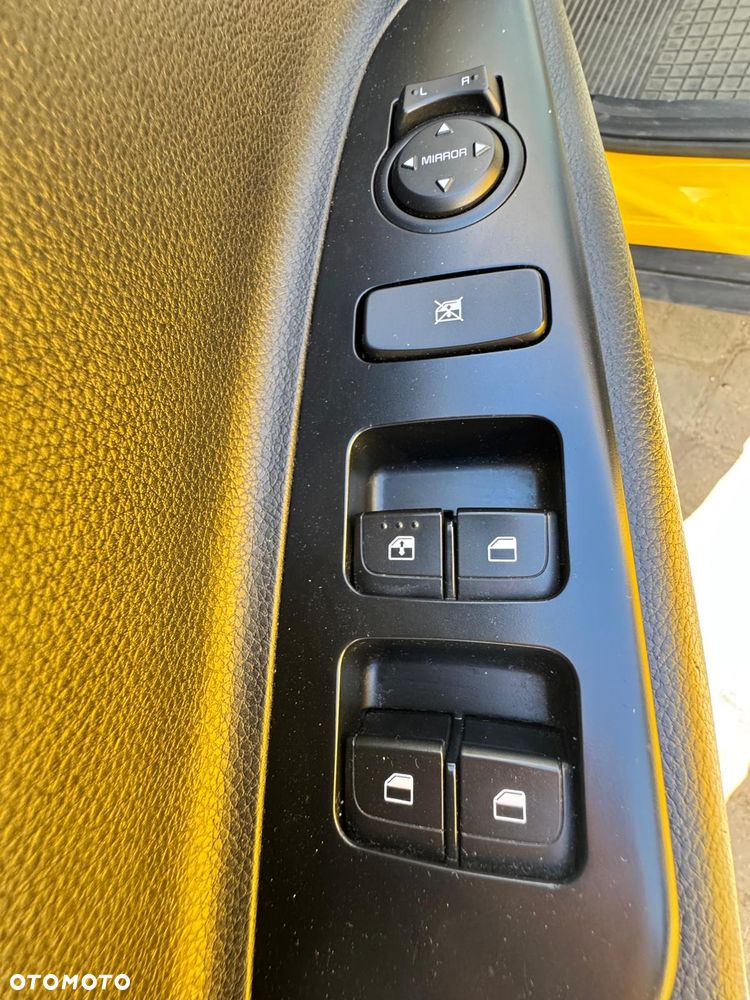 Kia Stonic 1.0 T-GDI MHEV M - 6