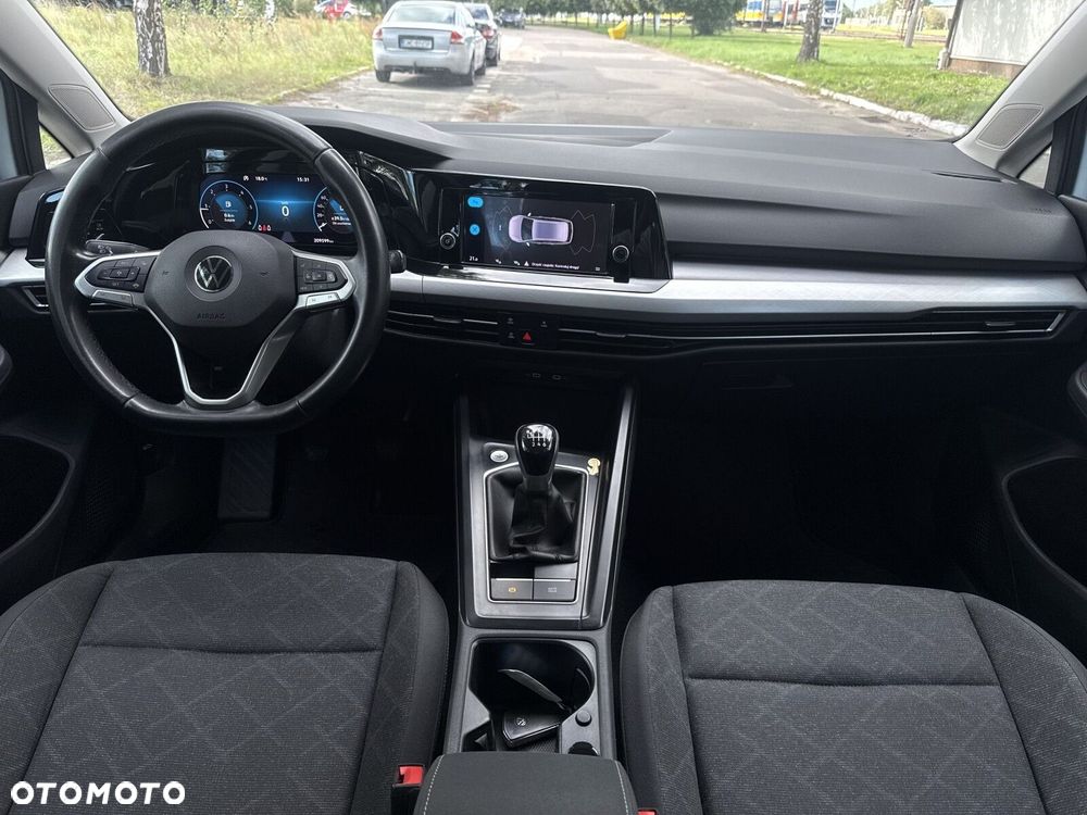 2021 Volkswagen Golf, photograph 9