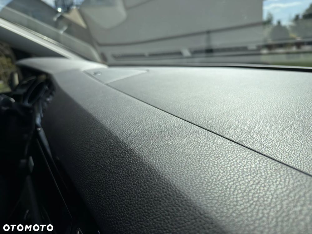 Volkswagen Touran 2.0 TDI BMT Highline DSG - 25